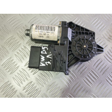 Задно ляво моторче за ел. стъкло за VW Passat B5 1.8 T комби