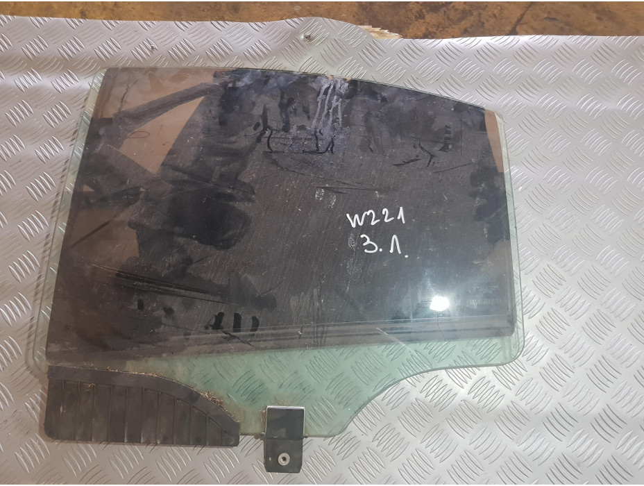 Задно ляво стъкло за Mercedes S Class W221