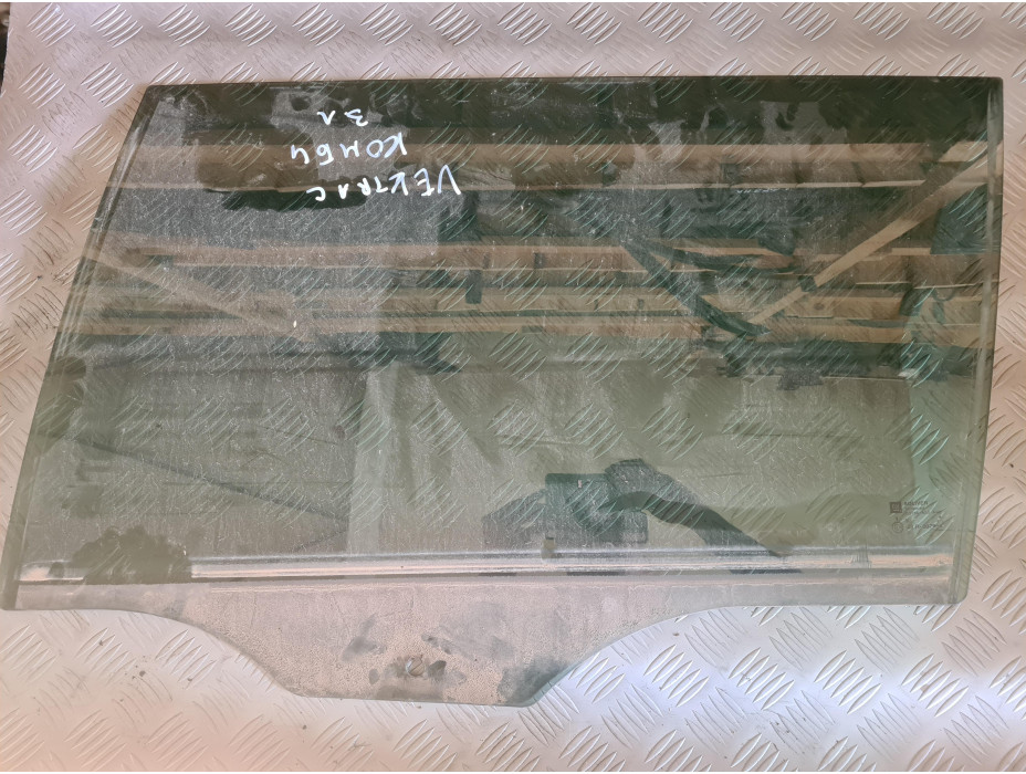 Задно ляво стъкло за Opel Vectra C Комби