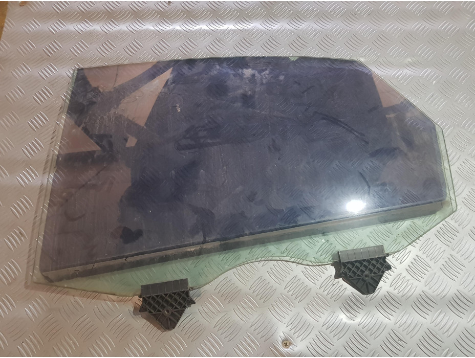 Задно ляво стъкло за Ауди А8 Д3 / Audi A8 D3.