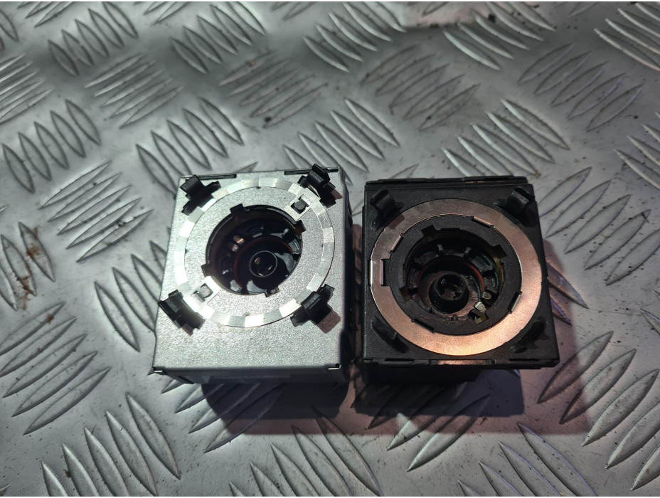 Запалка за ксенон D2S