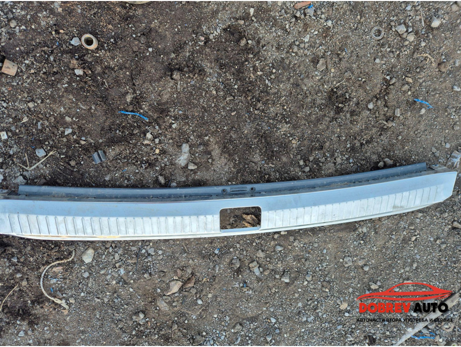 Интериорна лайсна за багажник за Mercedes C Class W203 - Комби