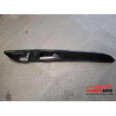 Интериорна лайсна (предна дясна с бутони) за Mercedes GLS W166