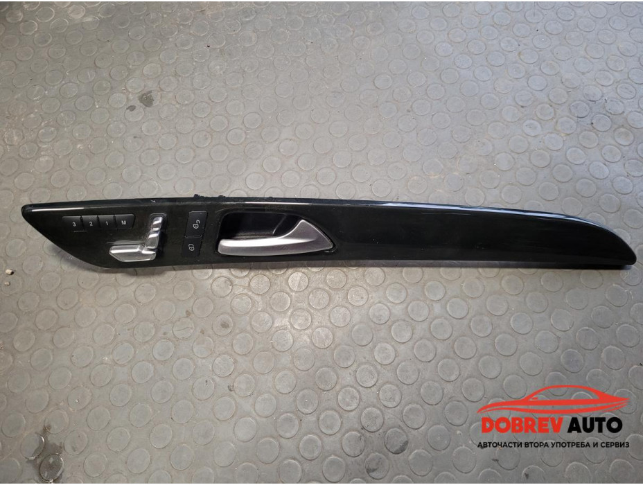 Интериорна лайсна (предна дясна с бутони) за Mercedes GLS W166
