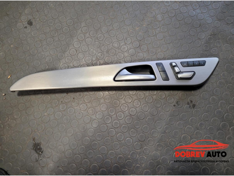 Интериорна лайсна (предна лява с бутони) за Mercedes GLE C292 Интериорна лайсна (предна лява с бутони) за Mercedes GLE C292