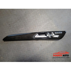 Интериорна лайсна (предна лява с бутони) за Mercedes GLS W166