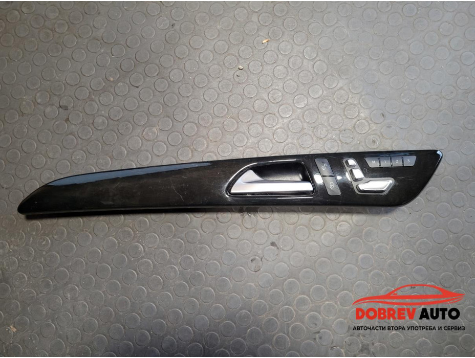 Интериорна лайсна (предна лява с бутони) за Mercedes GLS W166