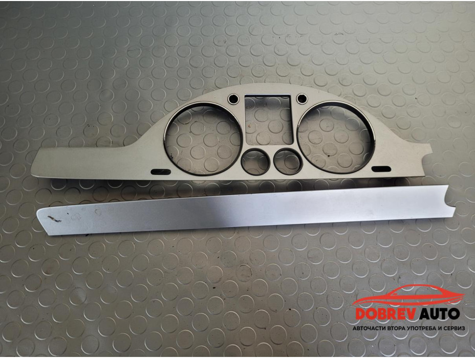 Интериорни лайсни табло за VW Passat B6 2.0 TDI BKP Sedan Интериорни лайсни табло за VW Passat B6 2.0 TDI BKP Sedan