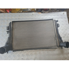 Интеркулер за Volkswagen Touran 1T 1.9TDI BKC Интеркулер за Volkswagen Touran 1T 1.9TDI BKC