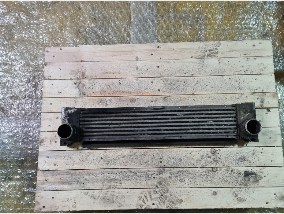 Интеркулер за Мерцедес Вито 2.2 цди W639 / Mercedes Vito 2.2 cdi W639 Интеркулер за Мерцедес Вито 2.2 цди W639 / Mercedes Vito 2.2 cdi W639