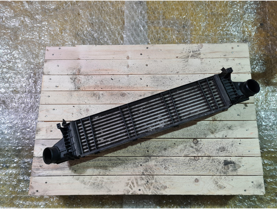 Интеркулер за Мерцедес Ес 320 ЦДИ W221/ Mercedes S320 CDI W221