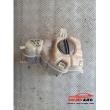 Казанче антифриз за Audi A8 D4 3.0 TDI Казанче антифриз за Audi A8 D4 3.0 TDI