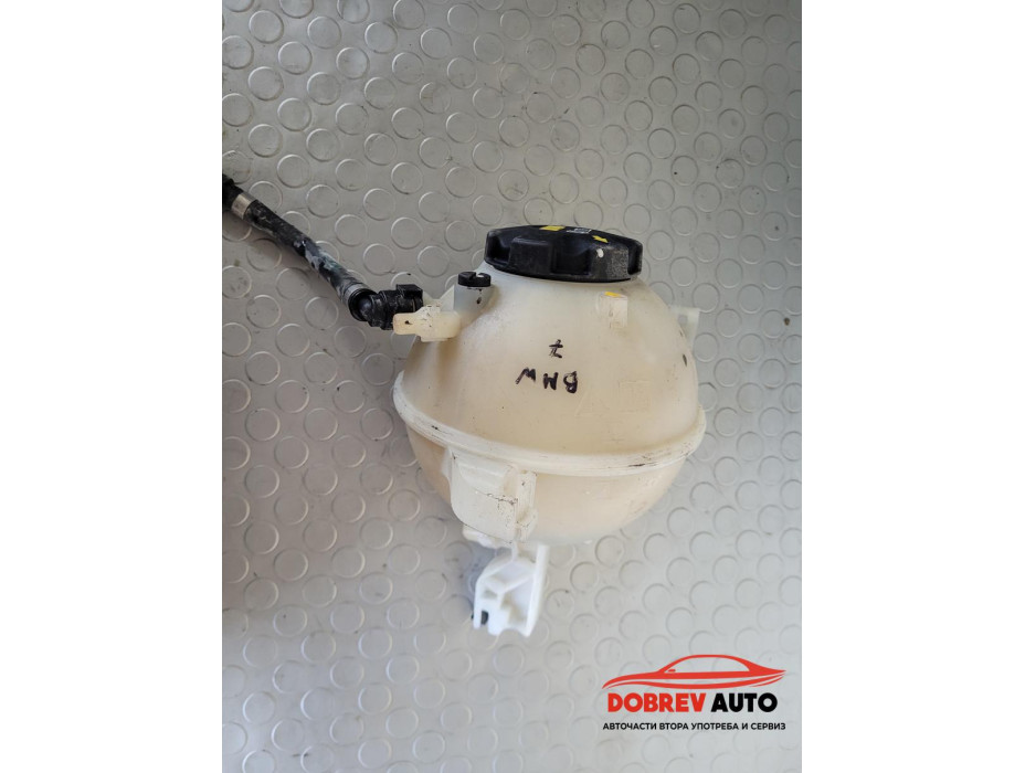 Казанче антифриз за BMW 740d G11 Казанче антифриз за BMW 740d G11