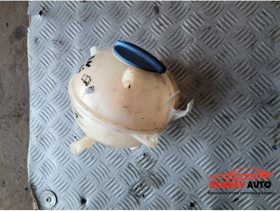 Казанче антифриз за VW Touran 1T Казанче антифриз за VW Touran 1T