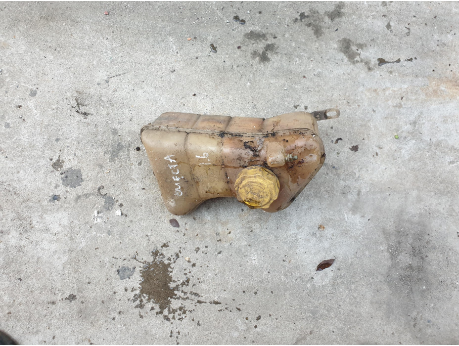 Казанче за антифриз за Ford Fiesta 4