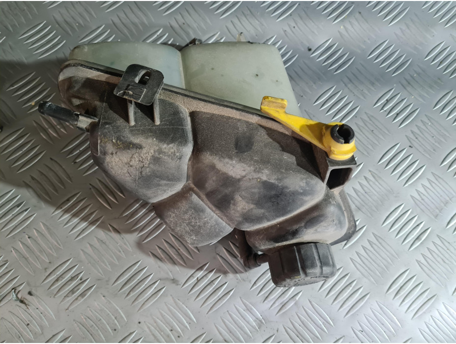 Казанче за антифриз за Mercedes A 170 CDI W 168 Казанче за антифриз за Mercedes A 170 CDI W 168