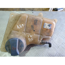 Казанче за антифриз за VW Passat B5 1.8 T комби Казанче за антифриз за VW Passat B5 1.8 T комби