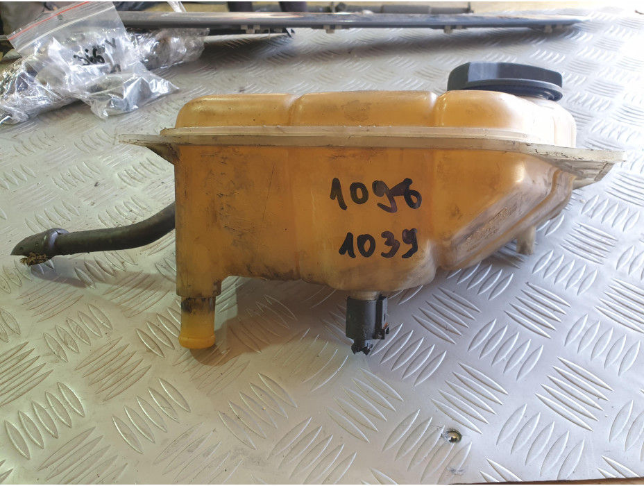 Казанче за антифриз за Фолксваген Пасат Б5.5 комби / VW Passat B5.5  2.5 TDI