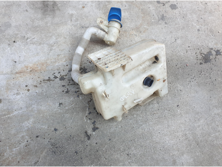 Казанче за течност за чистачки за Audi A3 8P