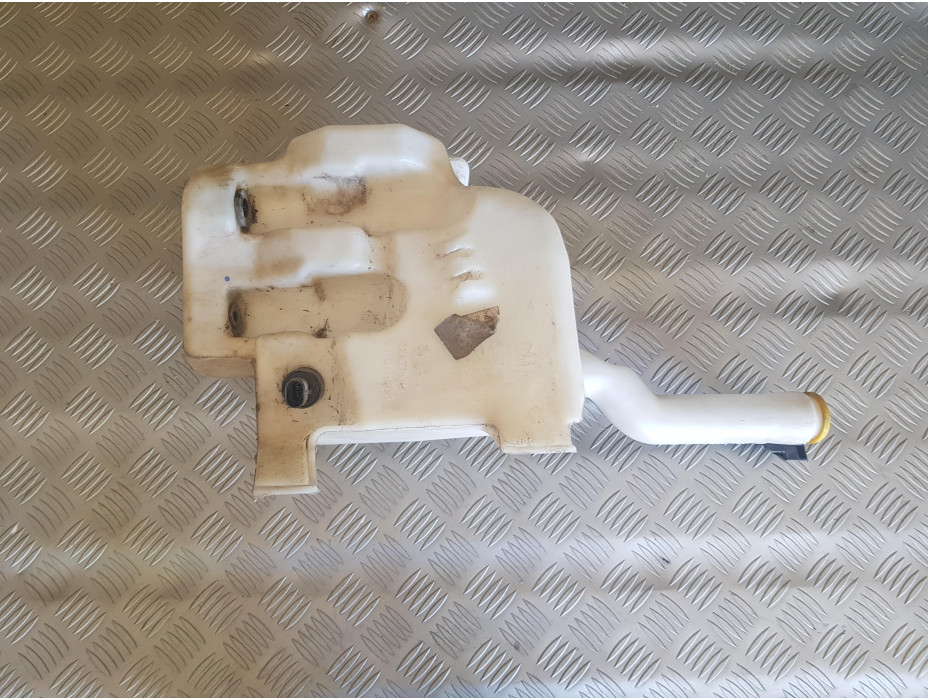 Казанче за течност за чистачки за Opel Vectra C Комби Казанче за течност за чистачки за Opel Vectra C Комби