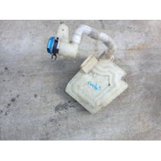 Казанче за течност за чистачки за VW Golf 5