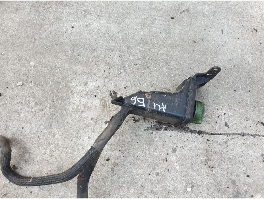 Казанче за хидравлична течност за Audi A4 B6