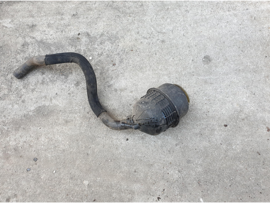 Казанче за хидравлична течност за Audi A4 B8 Казанче за хидравлична течност за Audi A4 B8