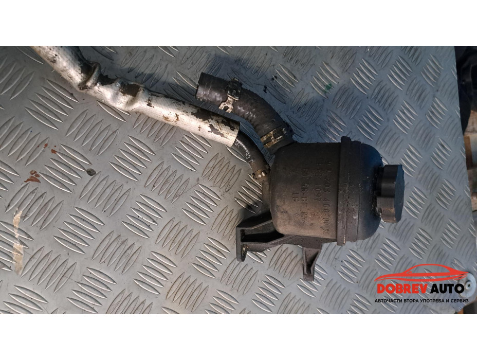 Казанче за хидравлична течност за Mercedes C 220 CDI W203 Казанче за хидравлична течност за Mercedes C 220 CDI W203