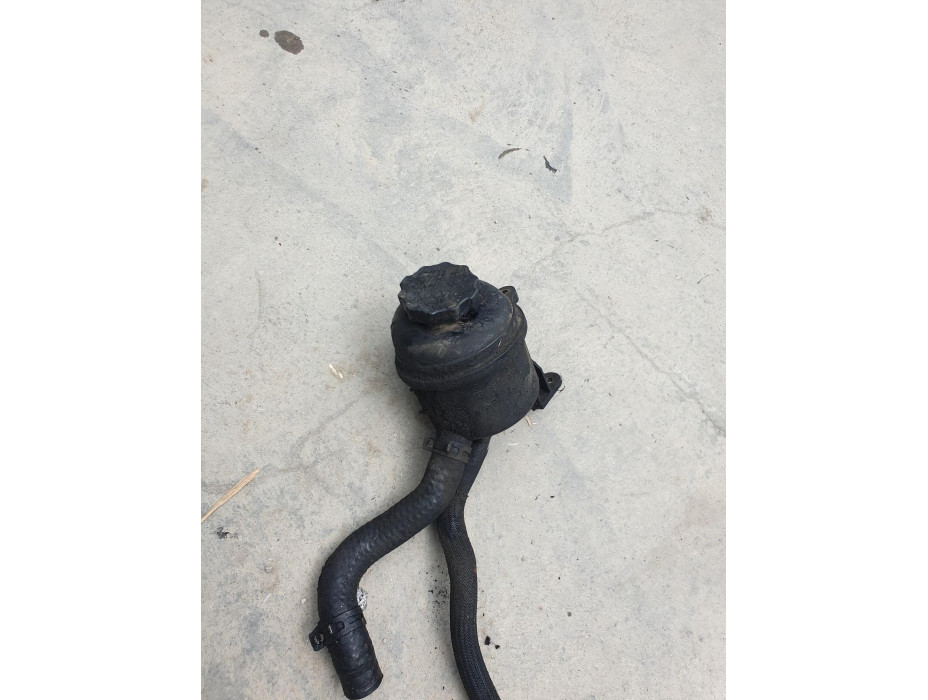 Казанче за хидравлична течност за Mercedes E Class W211 2.7CDI Казанче за хидравлична течност за Mercedes E Class W211 2.7CDI