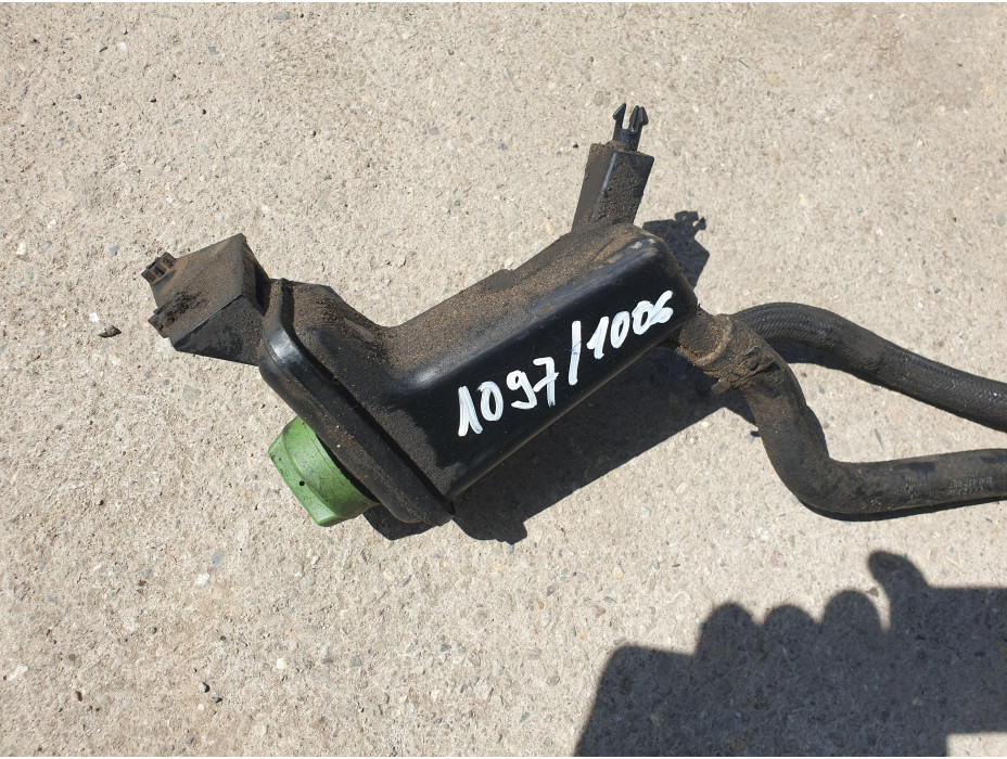 Казанче за хидравлична течност за Ауди А6 Ц5 / Audi A6 C5 2.5 Dizel Казанче за хидравлична течност за Ауди А6 Ц5 / Audi A6 C5 2.5 Dizel