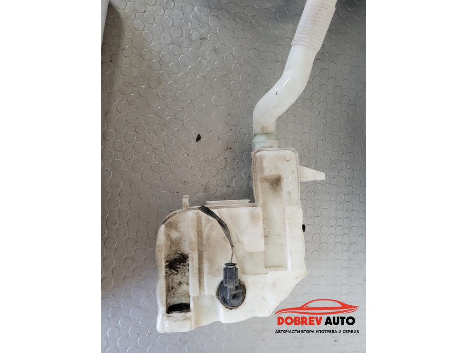 Казанче течност за чистачки за Mercedes GLS W166