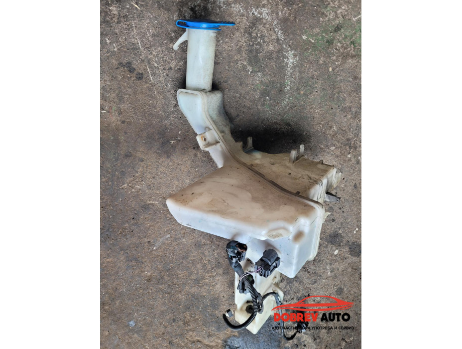 Казанче течност за чистачки за VW CC 2.0 TDI Казанче течност за чистачки за VW CC 2.0 TDI