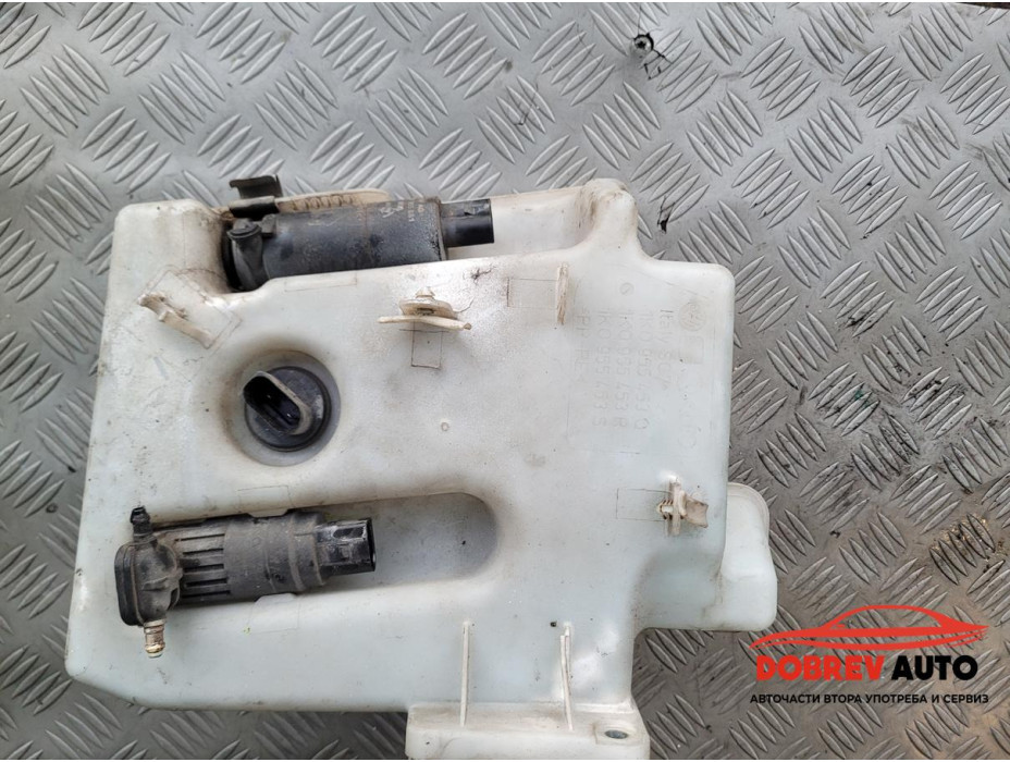 Казанче течност за чистачки (с 2 помпички) за Audi A3 8P 2.0 TDI (Facelift) Казанче течност за чистачки (с 2 помпички) за Audi A3 8P 2.0 TDI (Facelift)