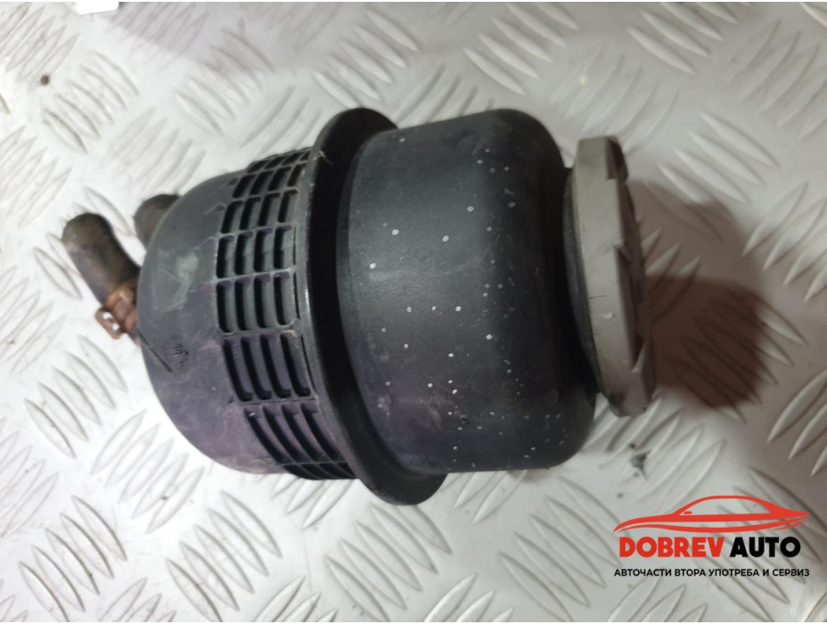 Казанче хидравлична течност за Audi A5 8T Казанче хидравлична течност за Audi A5 8T