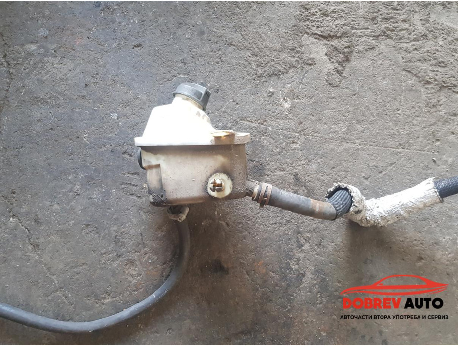 Казанче хидравлична течност за Audi A8 D3 4.2 TDI Казанче хидравлична течност за Audi A8 D3 4.2 TDI