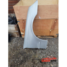 Калник десен за Mercedes W203 сребрист