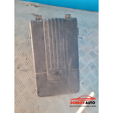 Капак акумулатор за VW Golf MK5