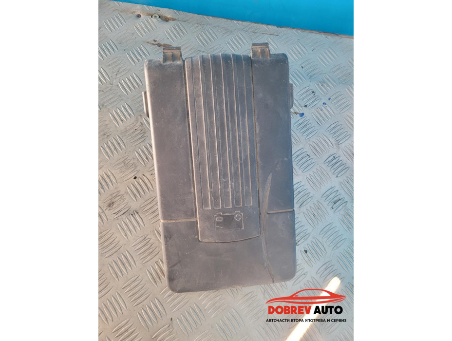 Капак акумулатор за VW Golf MK5