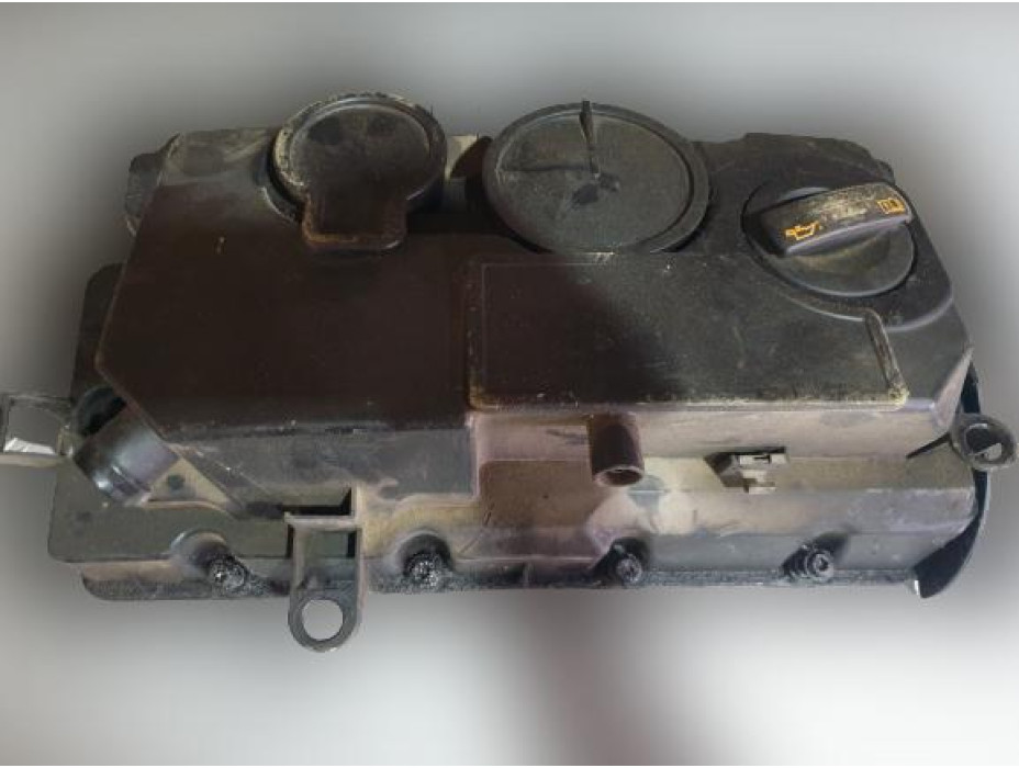 Капак за клапани за VW Passat B6 2.0TDI BMP Капак за клапани за VW Passat B6 2.0TDI BMP