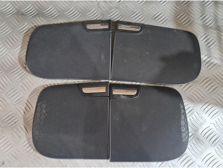 Капачки за тонколони BOSE за вратитите за Audi A8 D3 4.2i Long