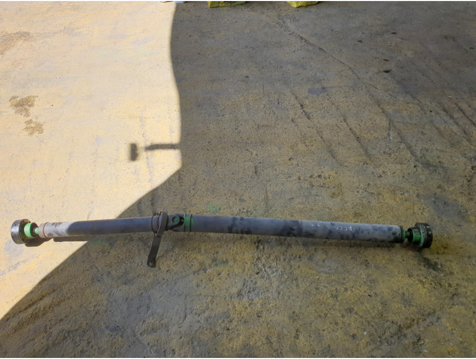 Кардан за Ауди А6 Ц5 / Audi A6 C5 2.5 Dizel Кардан за Ауди А6 Ц5 / Audi A6 C5 2.5 Dizel