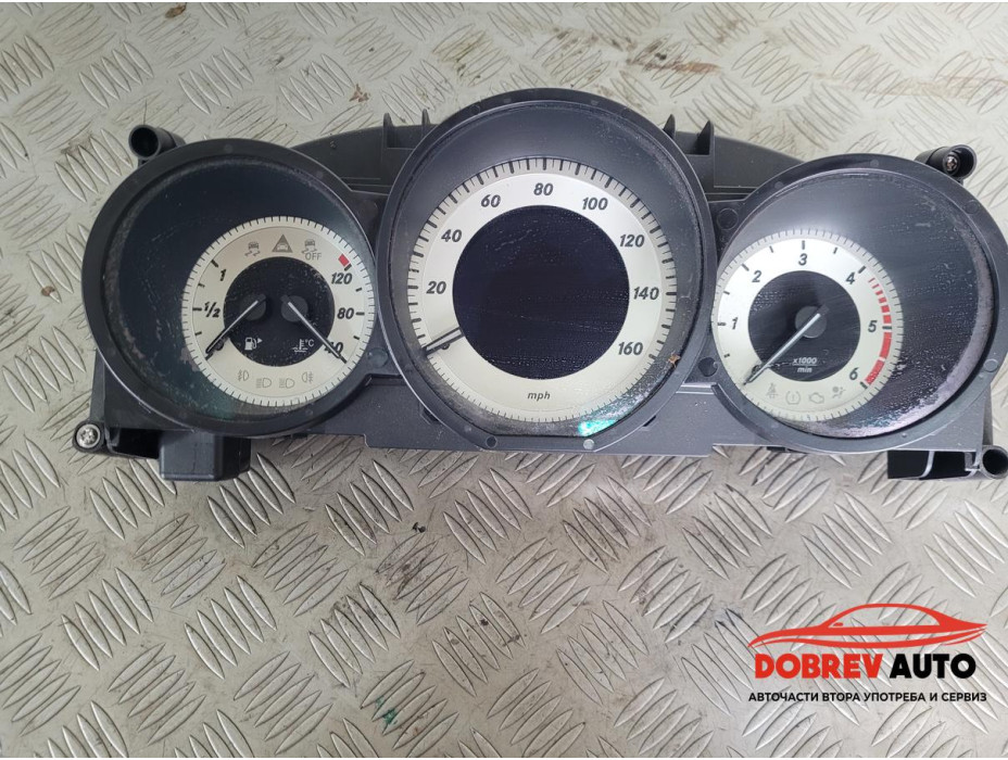 Километраж (десен волан) за Mercedes CLS W218 Километраж (десен волан) за Mercedes CLS W218