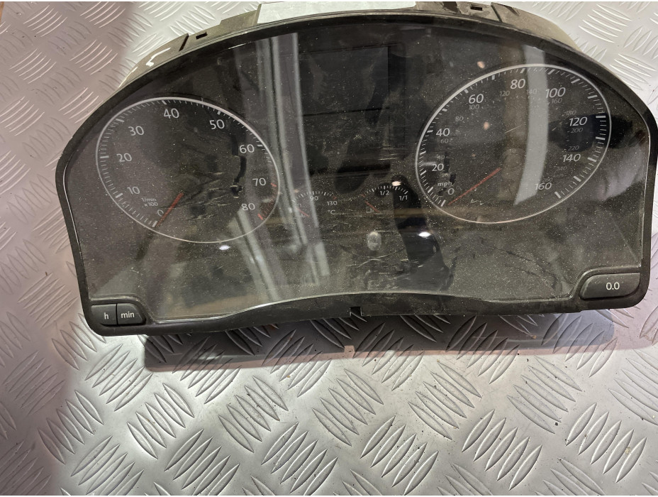 Километраж за Volkswagen Golf 5 1.6FSI - Десен волан Километраж за Volkswagen Golf 5 1.6FSI - Десен волан