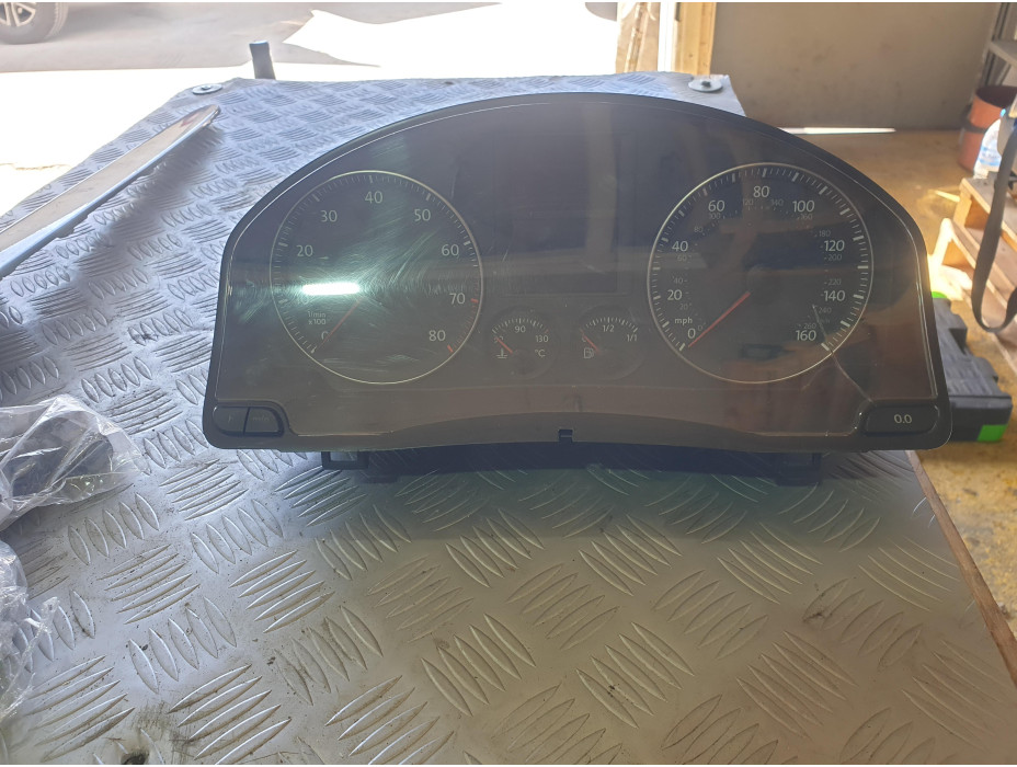 Километраж за VW Golf 5 1.6FSI