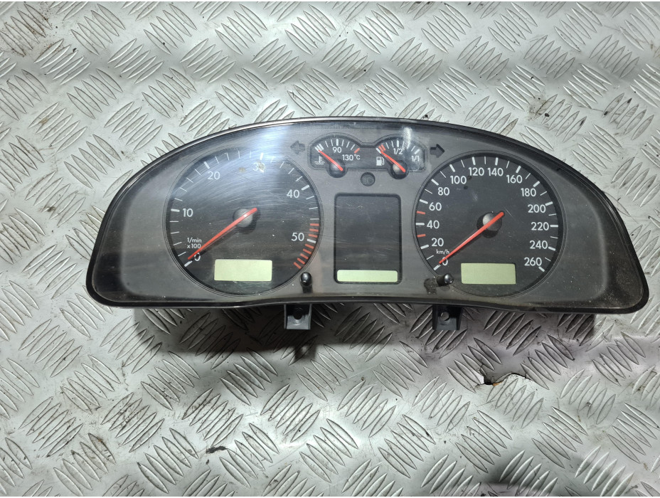 Километраж за VW Passat B5 2.5 TDI