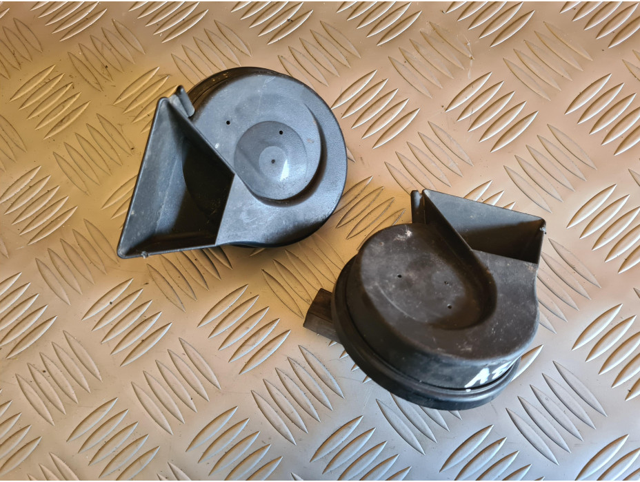 Клаксон за Audi A8 D3 4.2i Long