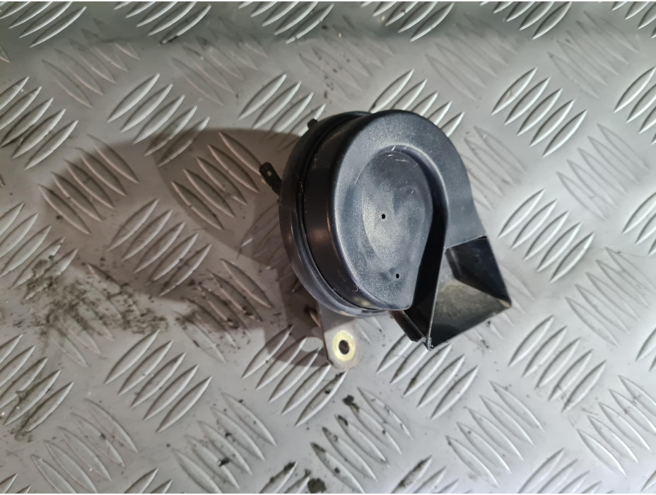 Клаксон за Mercedes A 170 CDI W 168 Клаксон за Mercedes A 170 CDI W 168