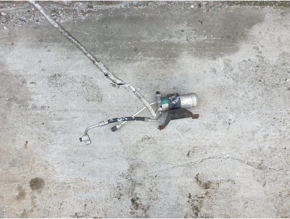 Климатичен маркуч - 26 за BMW 320 E 46 Серия 3 Климатичен маркуч - 26 за BMW 320 E 46 Серия 3