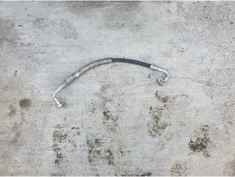 Климатичен маркуч - 27 за VW Golf 5