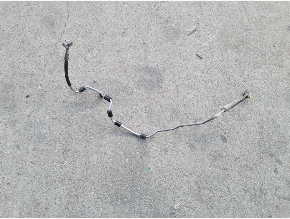 Климатичен маркуч за Audi A3 8P 2.0TDI BKD - Тънък